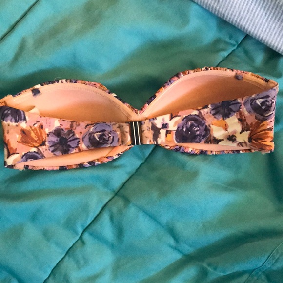 EUC Strapless Floral Bathing suit Top - Picture 2 of 7